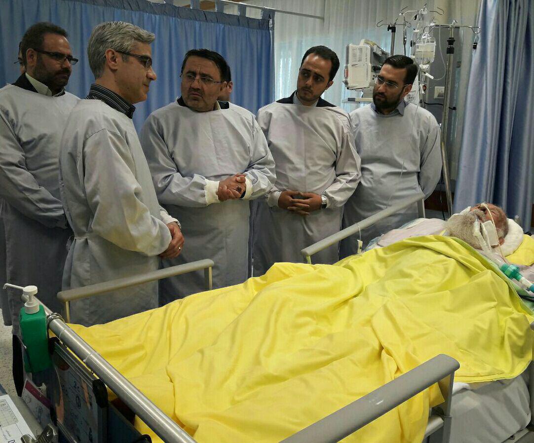 عیادت فرمانده انتظامی خراسان رضوی از آیت&zwnj;الله معصومی در بیمارستان