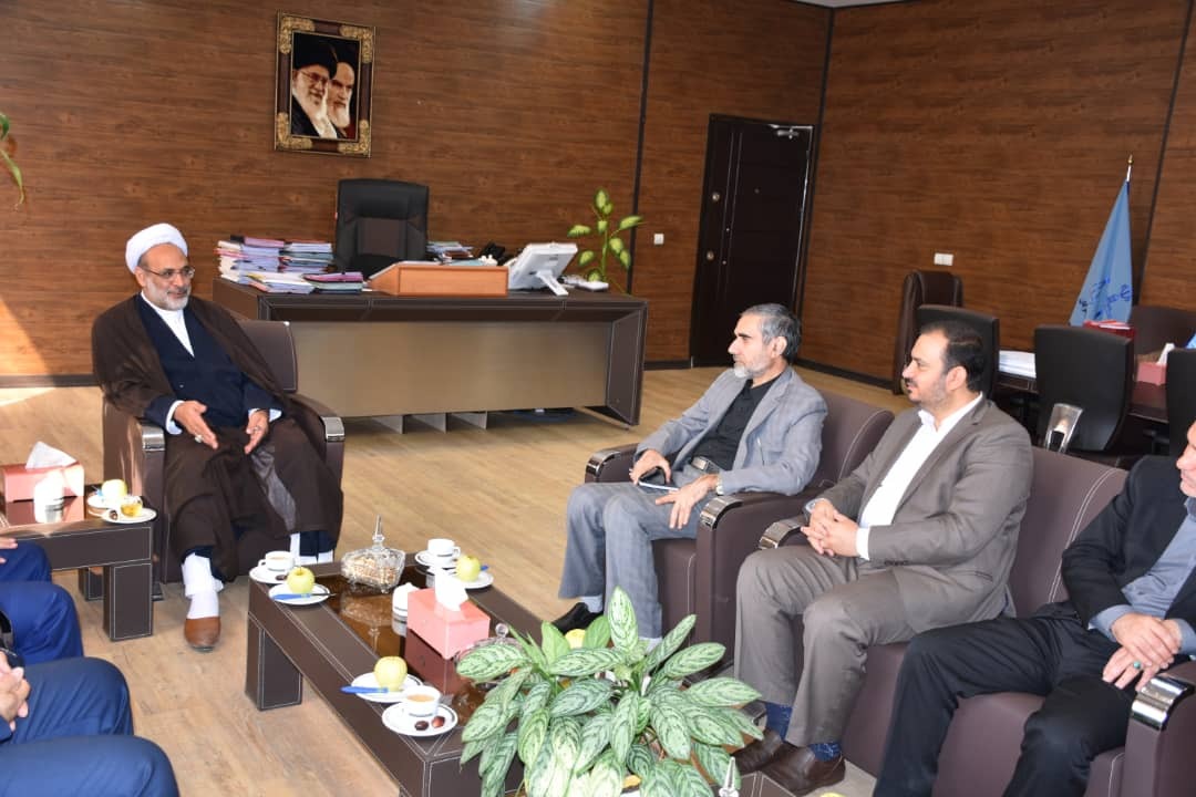 طرح شکایت از ایالات متحده آمریکا به نمایندگی از خانواده شهدای غواص در دادگاه بین&zwnj;المللی / تهیه لایحه حمایت از افشاگران مفاسد اقتصادی