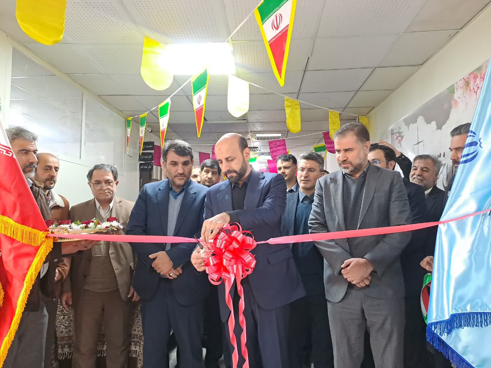 آئین افتتاح پروژه ساختمان جدید شورای حل اختلاف شهر ملارد با حضور معاون وزیر دادگستری و رئیس تعزیرات حکومتی کشور برگزار شد&nbsp;