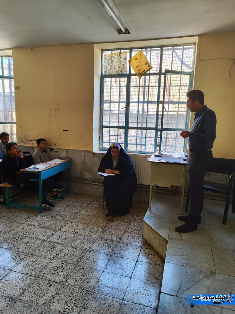 پیگیری متفاوت بازخوردهای آموزشی در شهرستان لنده