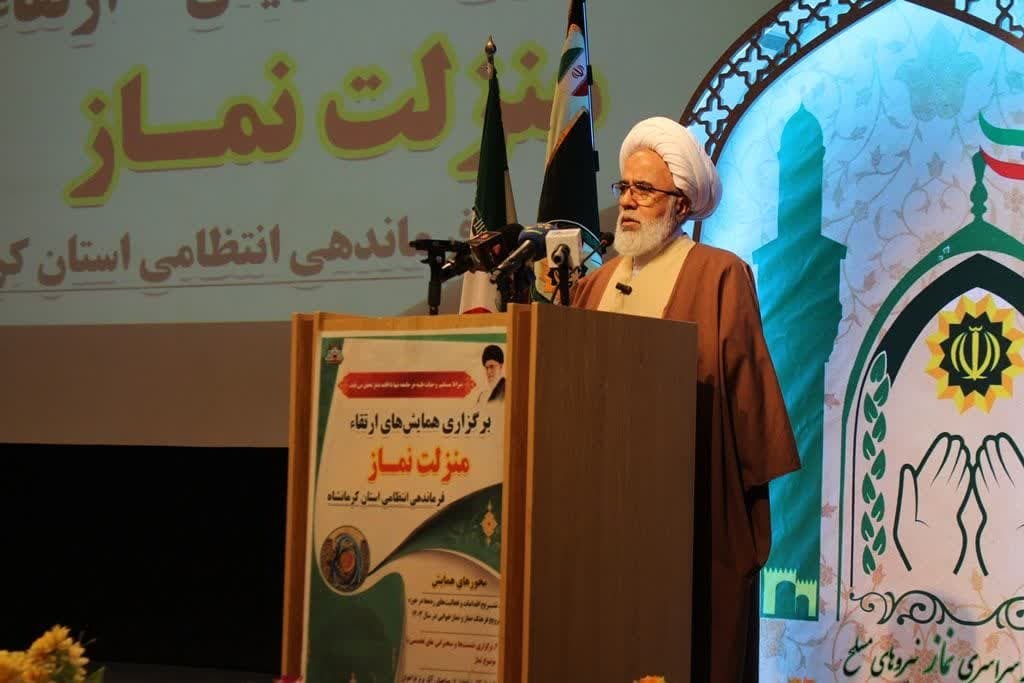 نماز رابطهای مستحکم بین انسان و خداوند متعال است