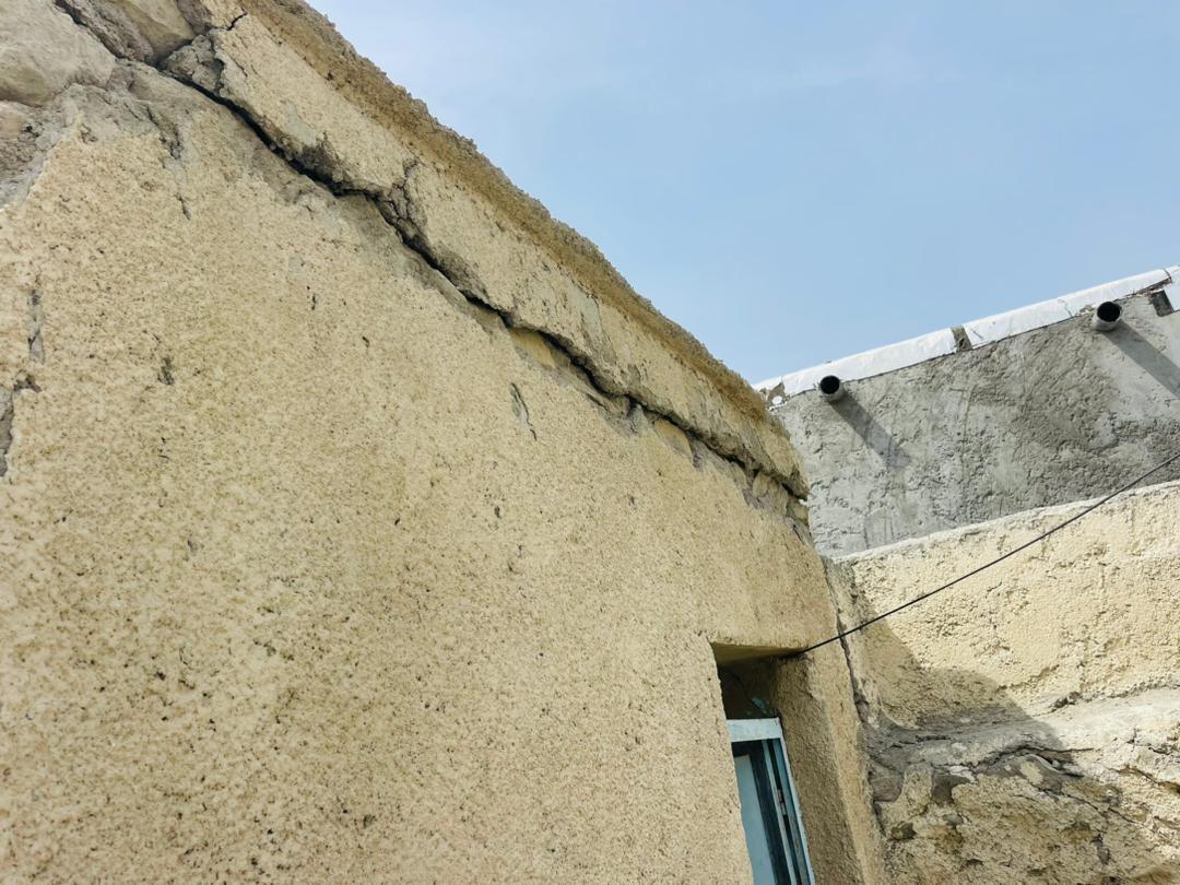 سیستان و بلوچستان حتی محروم از ثبت زلزله/ پس از 1 ماه در دمای بالای 50 درجه هنوز مردم روستای آبگاه در خیابان میخوابند سیستان و بلوچستان حتی محروم از ثبت زلزله/ پس از 1 ماه در دمای بالای 50 درجه هنوز مردم روستای آبگاه در خیابان میخوابند