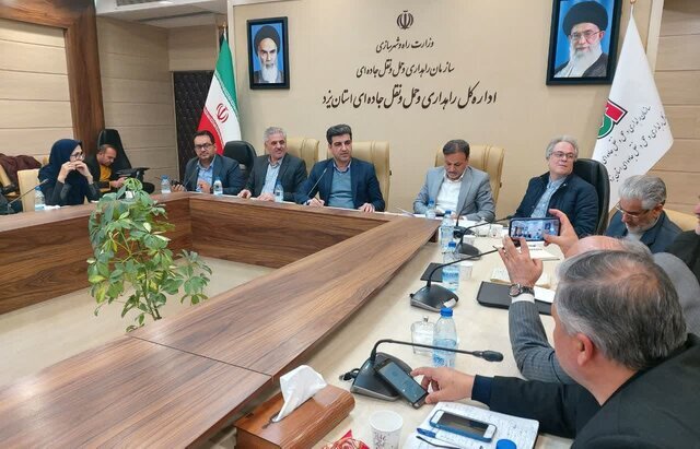 راهداری یزد، پیشرو در بهبود ایمنی و خدمات جاده‌ای/ ناوگان حمل و نقل مسافری یزد با چالش جدی روبرو است