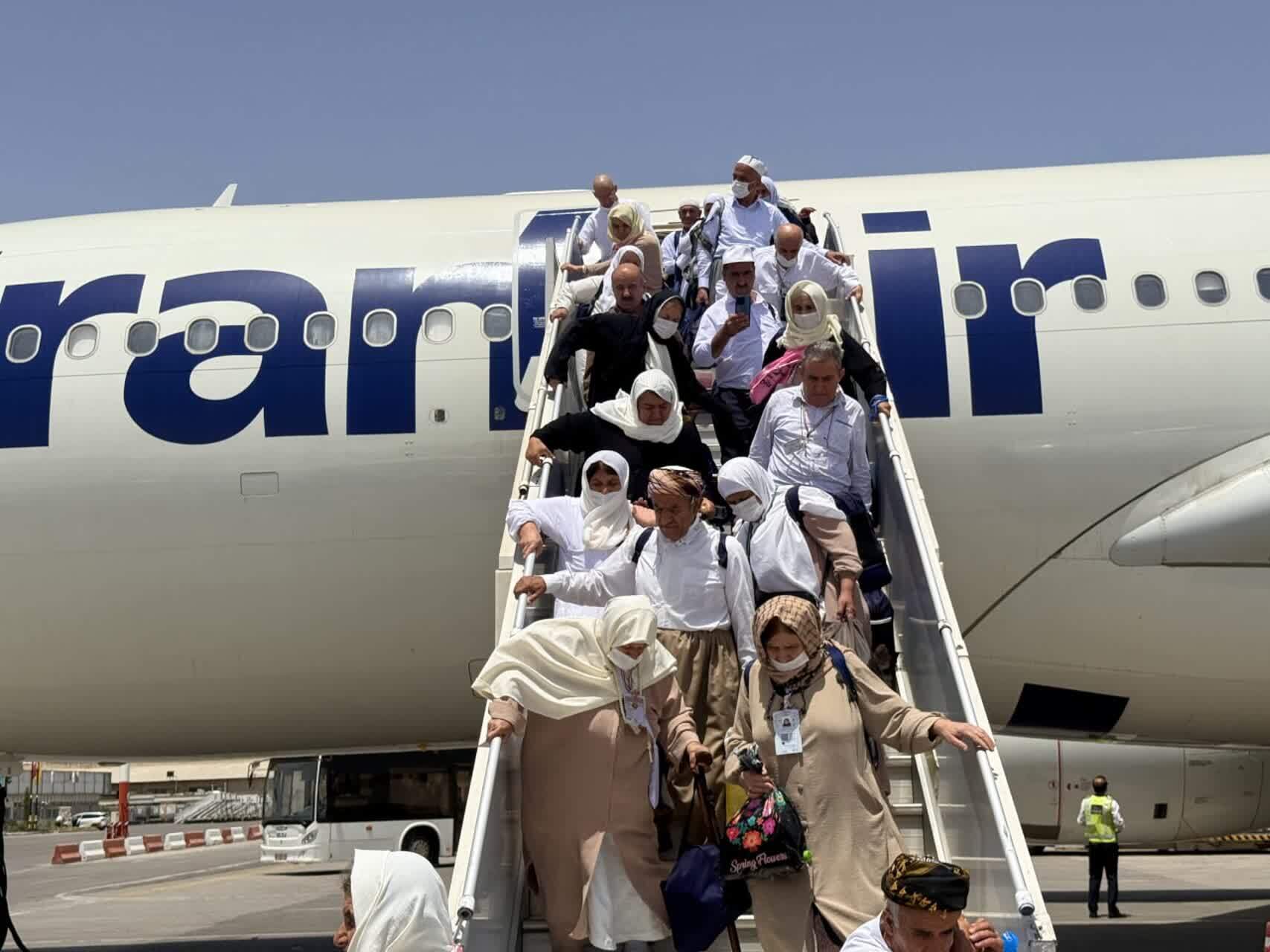 ورود ۴۸۰۰ زائر حج تمتع به فرودگاه بین‌المللی شهید هاشمی نژاد مشهد