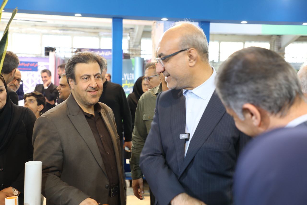 واحد&zwnj;های تولیدی باید صادرات&zwnj;محور باشند | صادرات استان از ۴ میلیارد دلار گذشت + فیلم