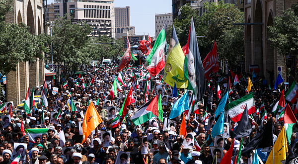 &laquo;متحد و استوار، مقابل استکبار&raquo;؛ شعار ۱۳ آبان امسال